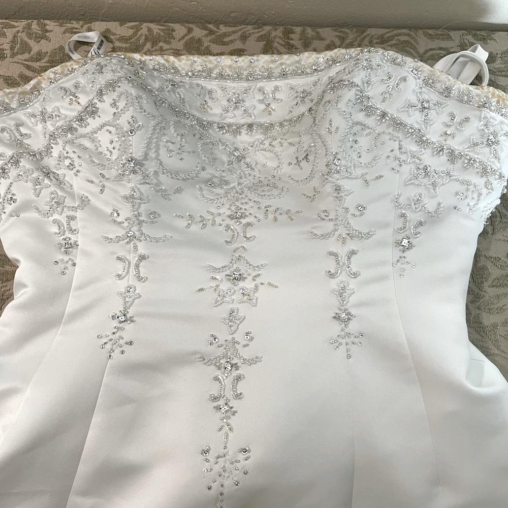 Ginza Wedding gown size 14